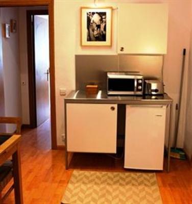 фото отеля Bed and Beach Guesthouse Barcelona