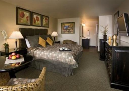 фото отеля Laguna Cliffs Inn
