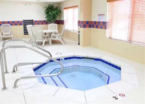 фото отеля Hampton Inn and Suites Chicago-Libertyville