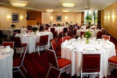 фото отеля Four Points by Sheraton Philadelphia Northeast
