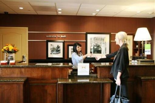 фото отеля Hampton Inn & Suites Lodi