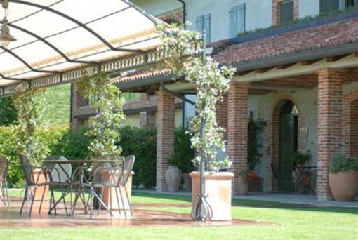 фото отеля Cascina Barac Hotel Alba