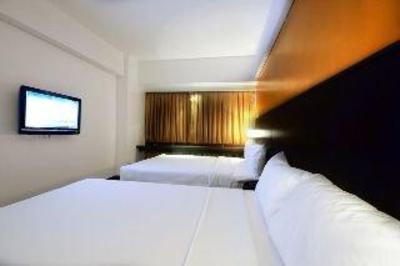 фото отеля Remington Hotel