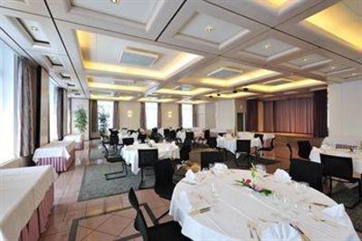 фото отеля Grand Hotel Les Endroits