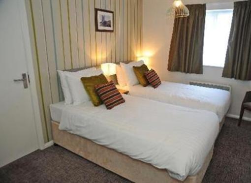 фото отеля Henley Hotel
