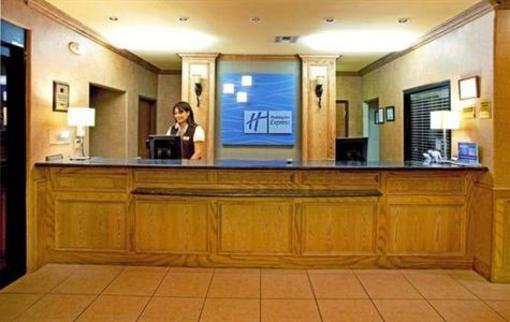 фото отеля Holiday Inn Express Rio Grande City