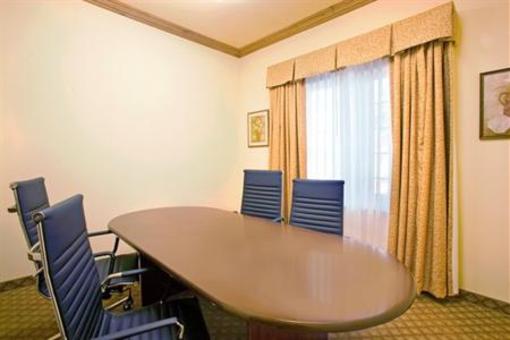 фото отеля Holiday Inn Express Rio Grande City