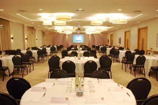 фото отеля Tortworth Court Four Pillars Hotel Wotton-under-Edge