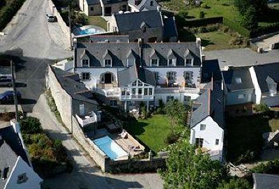 фото отеля Hotel Le Lodge Kerisper