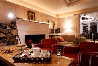 фото отеля Hotel Le Lodge Kerisper