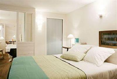 фото отеля Hotel Le Lodge Kerisper