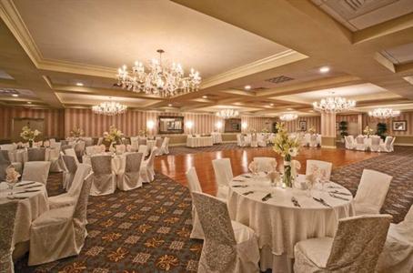 фото отеля Doubletree Tinton Falls-Eatontown