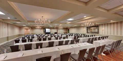 фото отеля Doubletree Tinton Falls-Eatontown