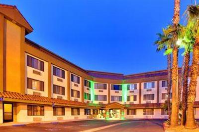 фото отеля Holiday Inn La Mesa