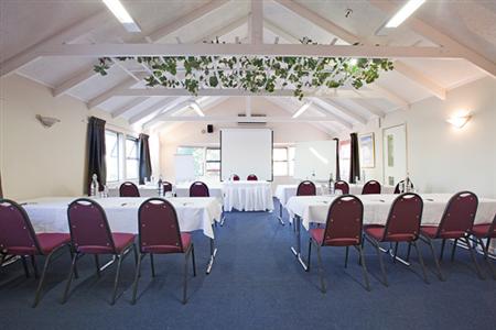 фото отеля Mount Richmond Hotel & Conference Centre