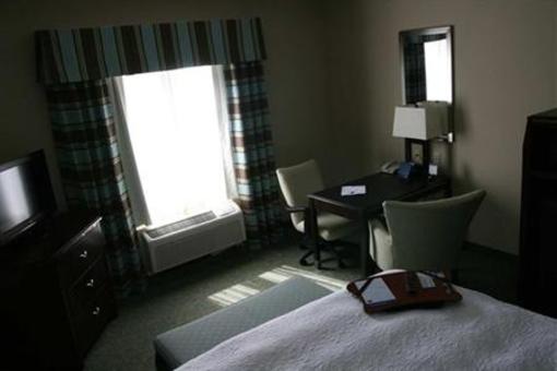 фото отеля Hampton Inn & Suites Crawfordsville