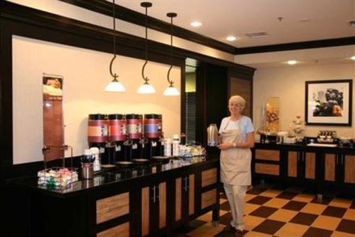 фото отеля Hampton Inn & Suites Crawfordsville