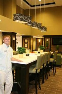 фото отеля Hampton Inn & Suites Crawfordsville