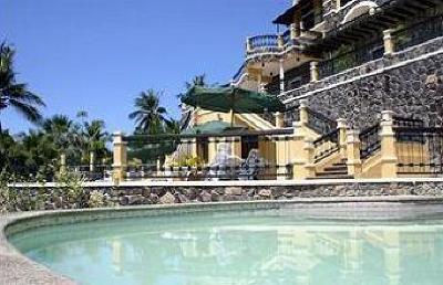 фото отеля The Manor at Puerto Galera
