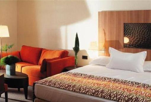 фото отеля Radisson Blu Hotel at Disneyland Paris