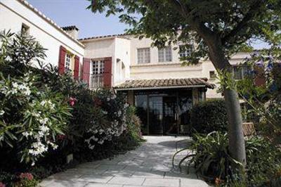 фото отеля Auberge Du Mas De La Feniere Arles
