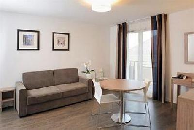 фото отеля Residhome Appart Hotel Roissy Village Roissy-en-France