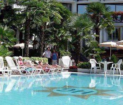 фото отеля Hotel Garda Riva del Garda