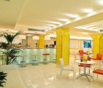 фото отеля Hotel Garda Riva del Garda