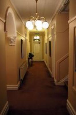 фото отеля Blue Mountains Heritage Motel