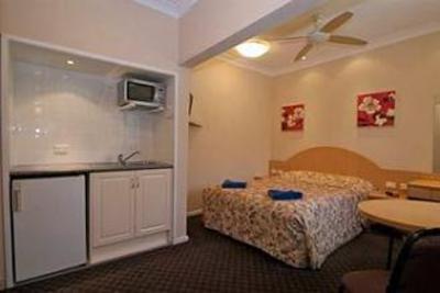 фото отеля Blue Mountains Heritage Motel