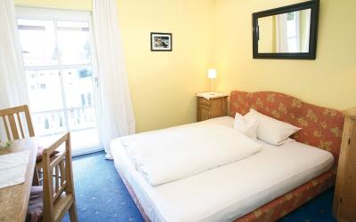 фото отеля Hotel zur Sonne