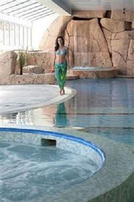 фото отеля Golden Coast Beach Hotel