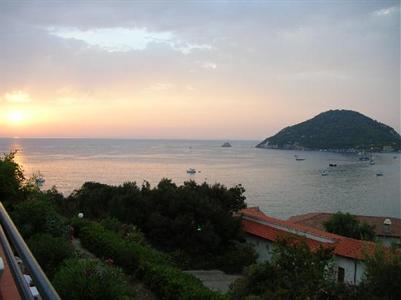 фото отеля Hotel Scoglio Bianco