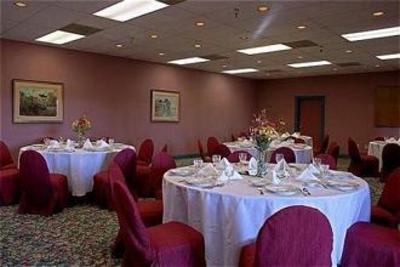 фото отеля Euro-Suites Hotel Morgantown (West Virginia)