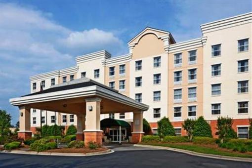 фото отеля Holiday Inn Express Hotel & Suites Huntersville-Birkdale