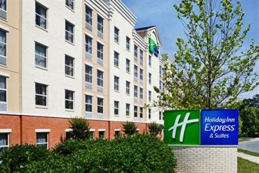 фото отеля Holiday Inn Express Hotel & Suites Huntersville-Birkdale