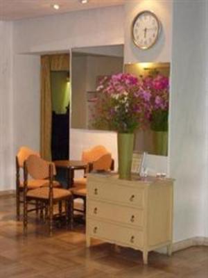 фото отеля Hotel de la Vallee Sarl