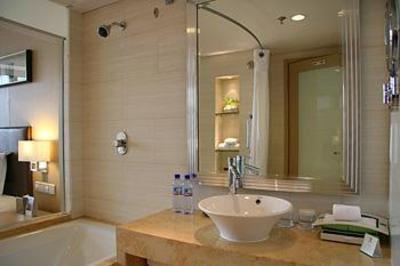 фото отеля Holiday Inn Qingdao Parkview