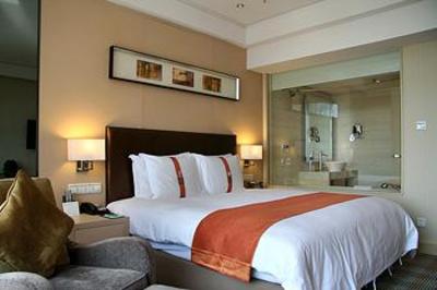 фото отеля Holiday Inn Qingdao Parkview