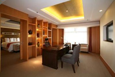 фото отеля Holiday Inn Qingdao Parkview