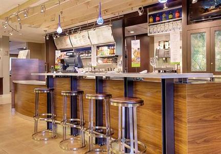 фото отеля Courtyard by Marriott Raleigh Crabtree