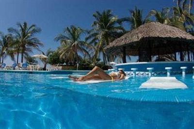 фото отеля Hotel & Suites Villa Sol Puerto Escondido