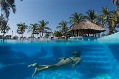 фото отеля Hotel & Suites Villa Sol Puerto Escondido