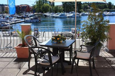 фото отеля Hotel Am Yachthafen Waren (Muritz)