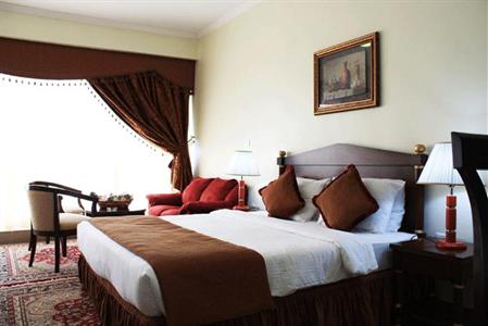 фото отеля Ezdan Hotel & Suites