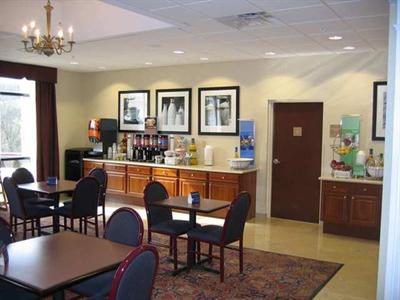 фото отеля Hampton Inn Front Royal