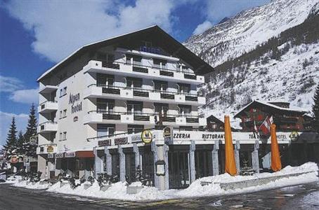 фото отеля Alpenhotel