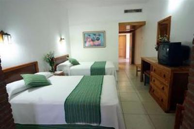 фото отеля Hotel Castillo Huatulco