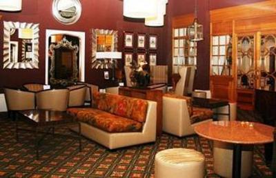 фото отеля Plough and Harrow Hotel