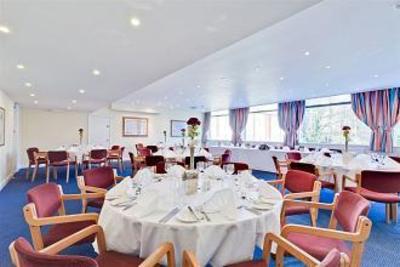 фото отеля Plough and Harrow Hotel